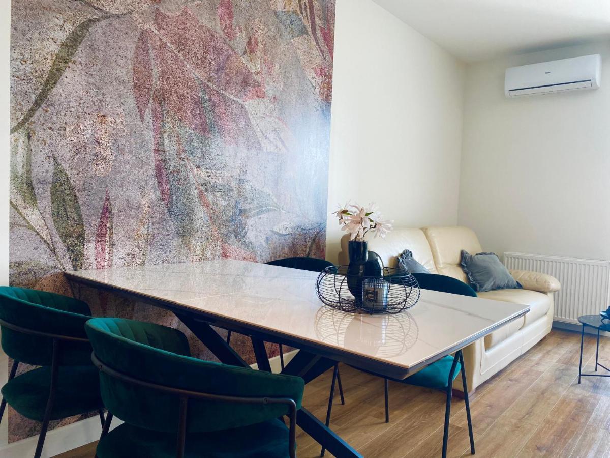 Natura Ilawa Luxury Apartments Bagian luar foto